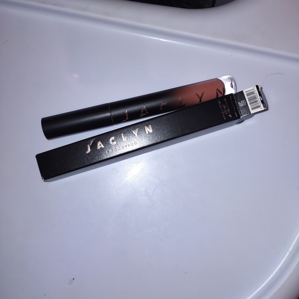 Jaclyn cosmetics